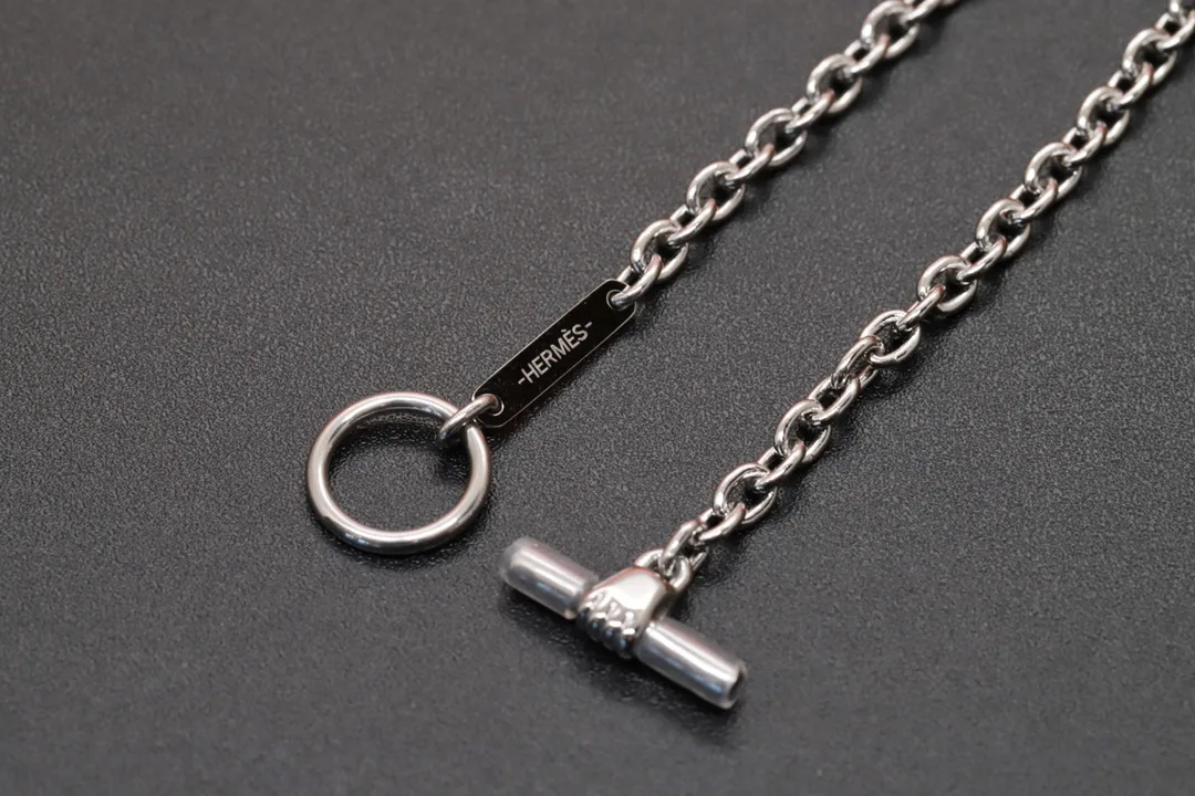 Cavalier Chess Knight Pendant Necklace D19517600 — view 7