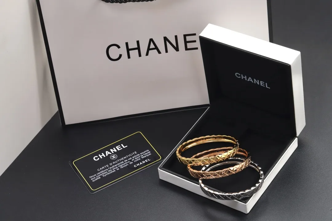 Coco Crush Quilted Bangle (Gold-Plated Brass) D19017705 — view 4