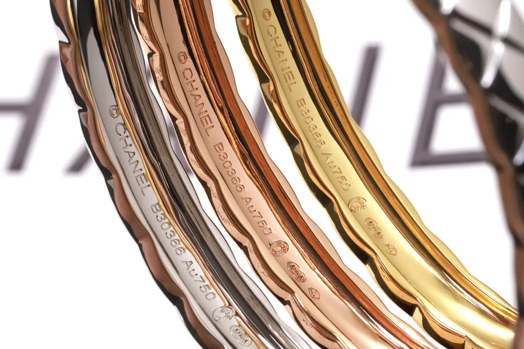 Coco Crush Quilted Bangle (Gold-Plated Brass) D19017705 — view 7