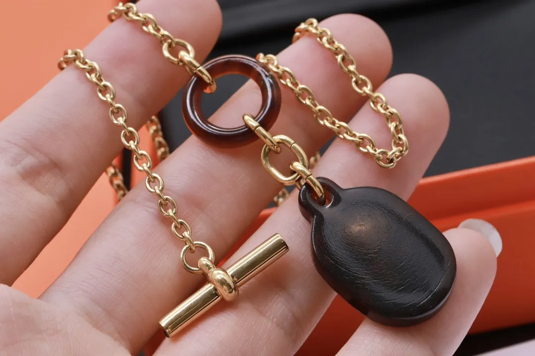 Buffalo Horn Pendant Necklace with Toggle Clasp D19017716 — view 5