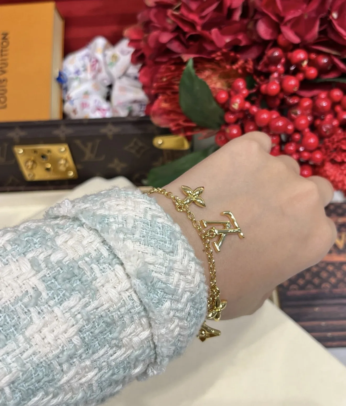 Monogram Flower Charm Bracelet D15017630 — view 9