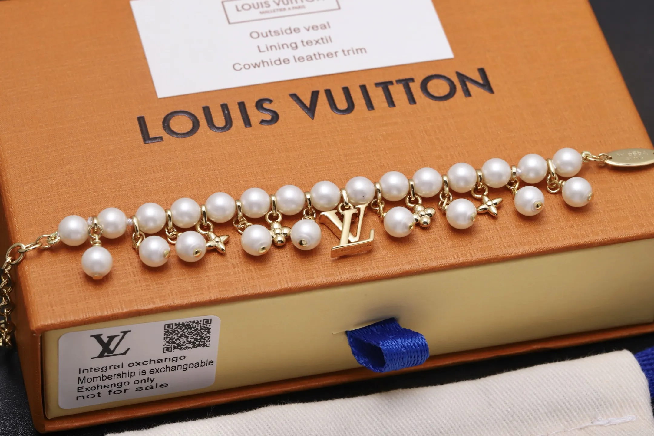 Monogram Flower Pearl Charm Bracelet D17017366 — view 3