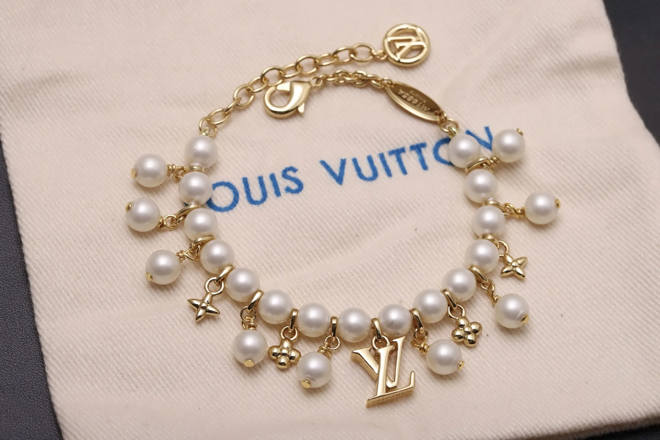 Monogram Flower Pearl Charm Bracelet D17017366 — view 4