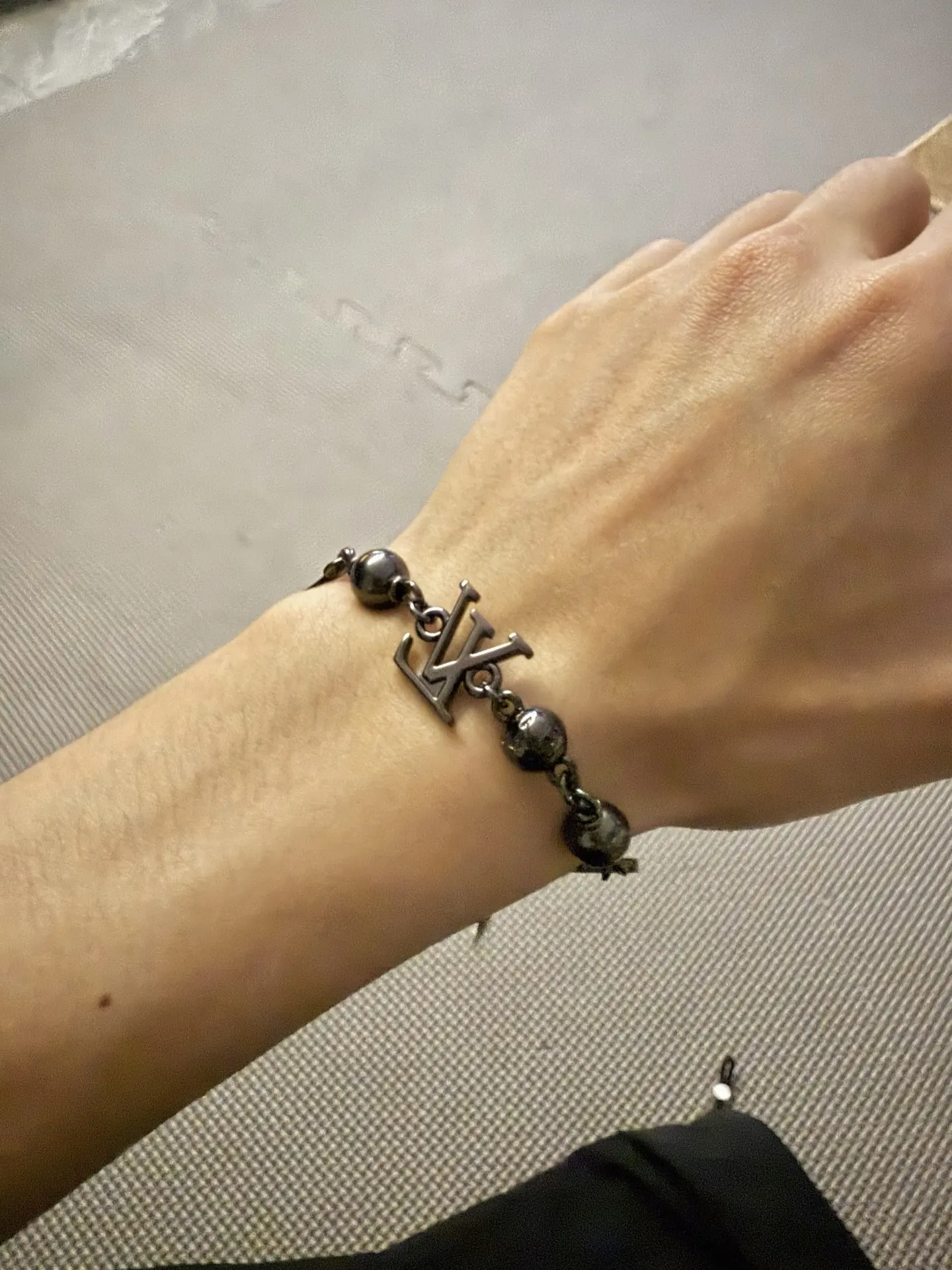 LV Pearls Monogram Charm Bracelet D10517649 — view 9