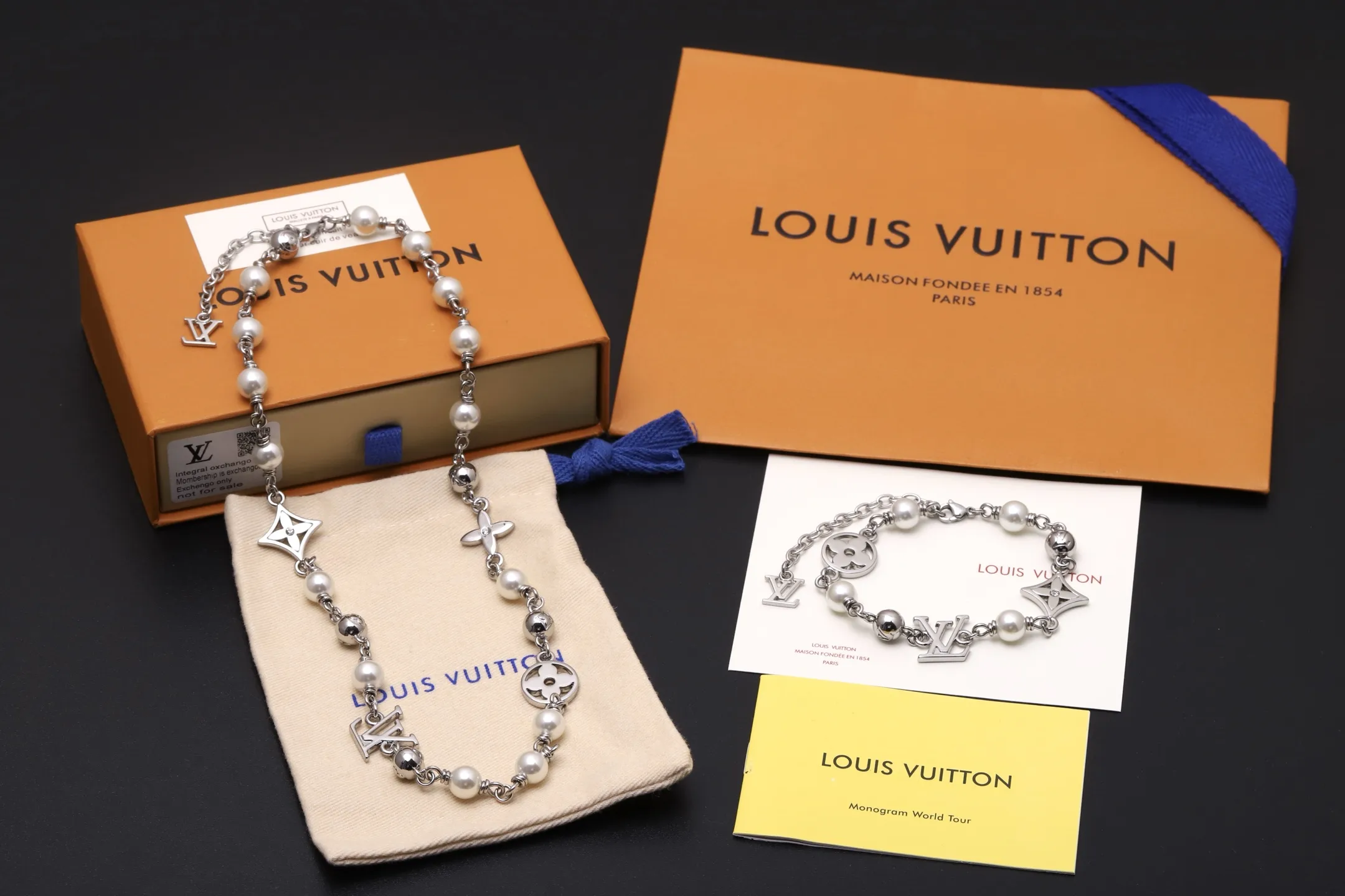 LV Pearls Monogram Chain Bracelet D10517647 — view 2