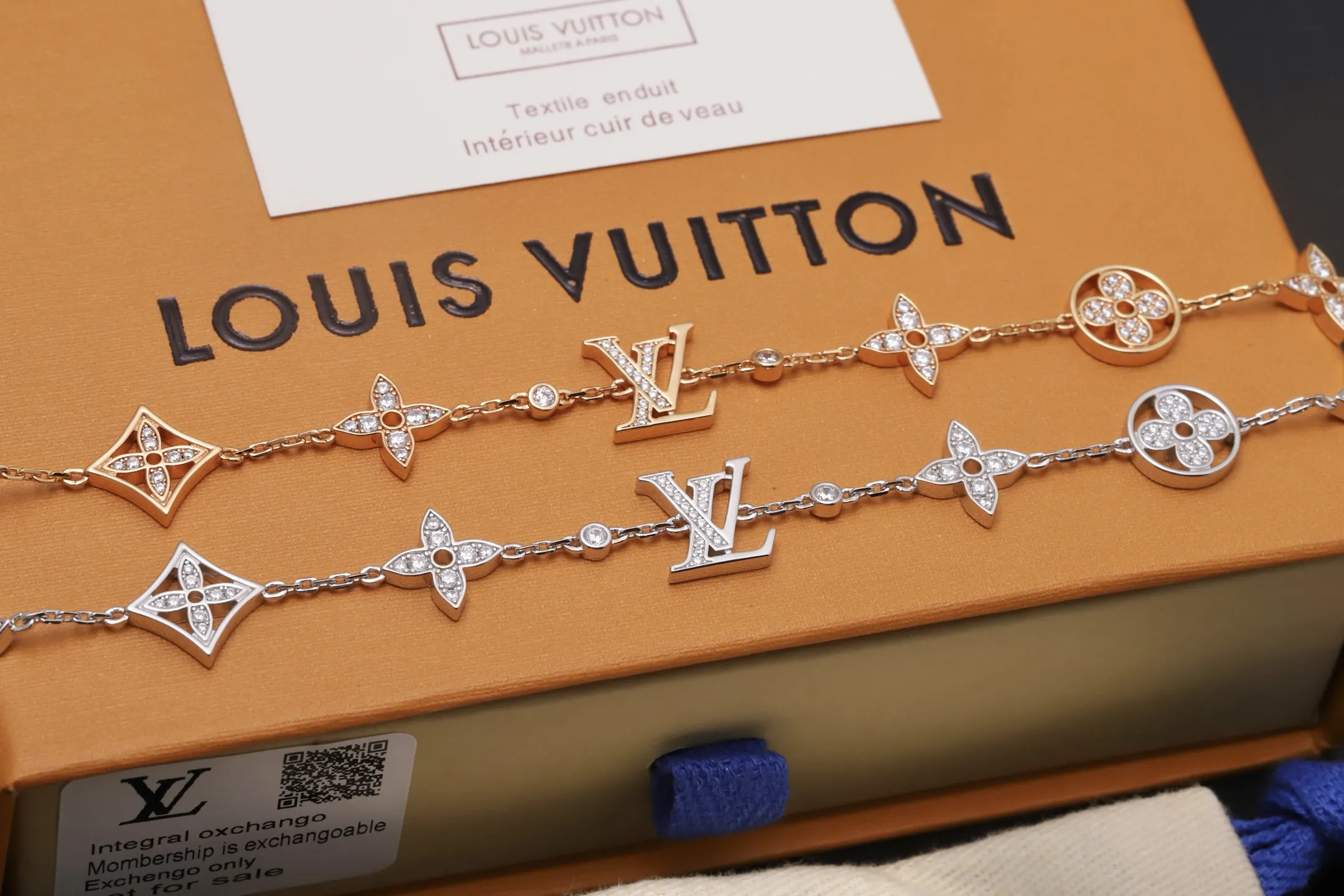 Idylle Blossom Monogram Flower Bracelet D29517378 — view 3