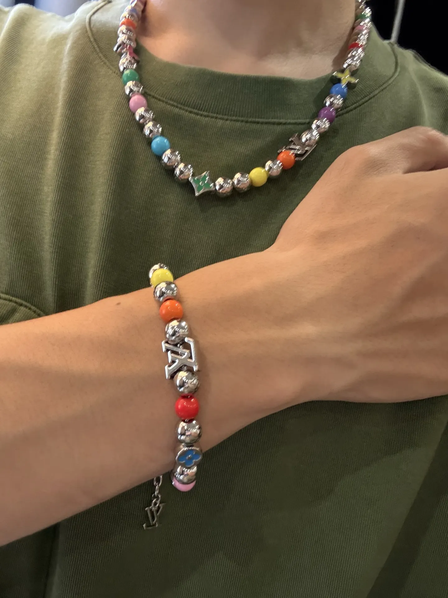 LV Candy Beaded Charm Bracelet D10517443 — view 9