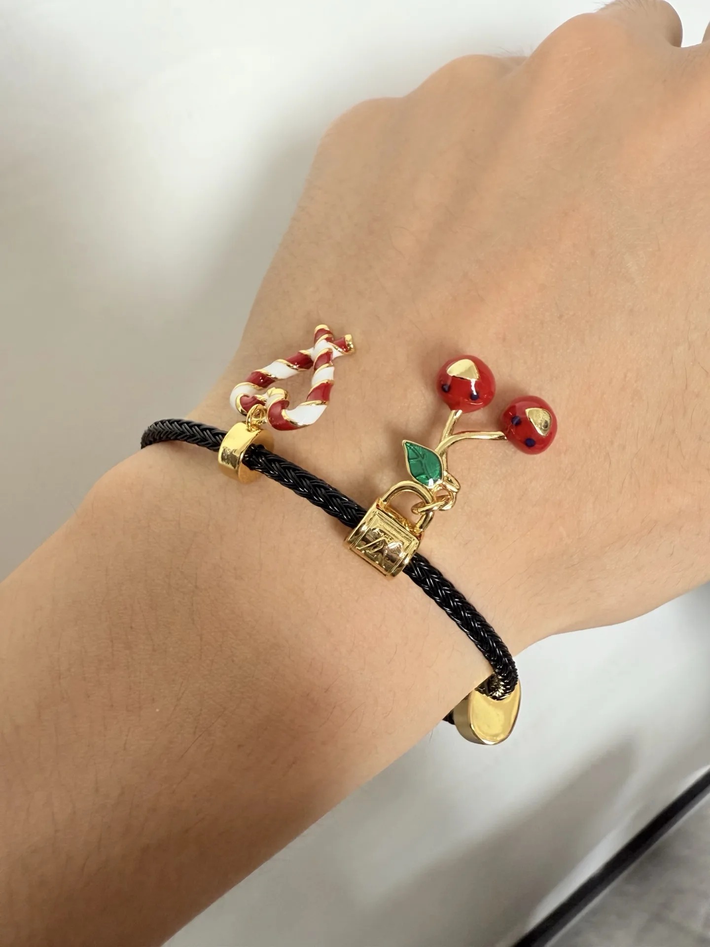 Louis Vuitton x Takashi Murakami Cerise Charm Bracelet D13517476 — view 8