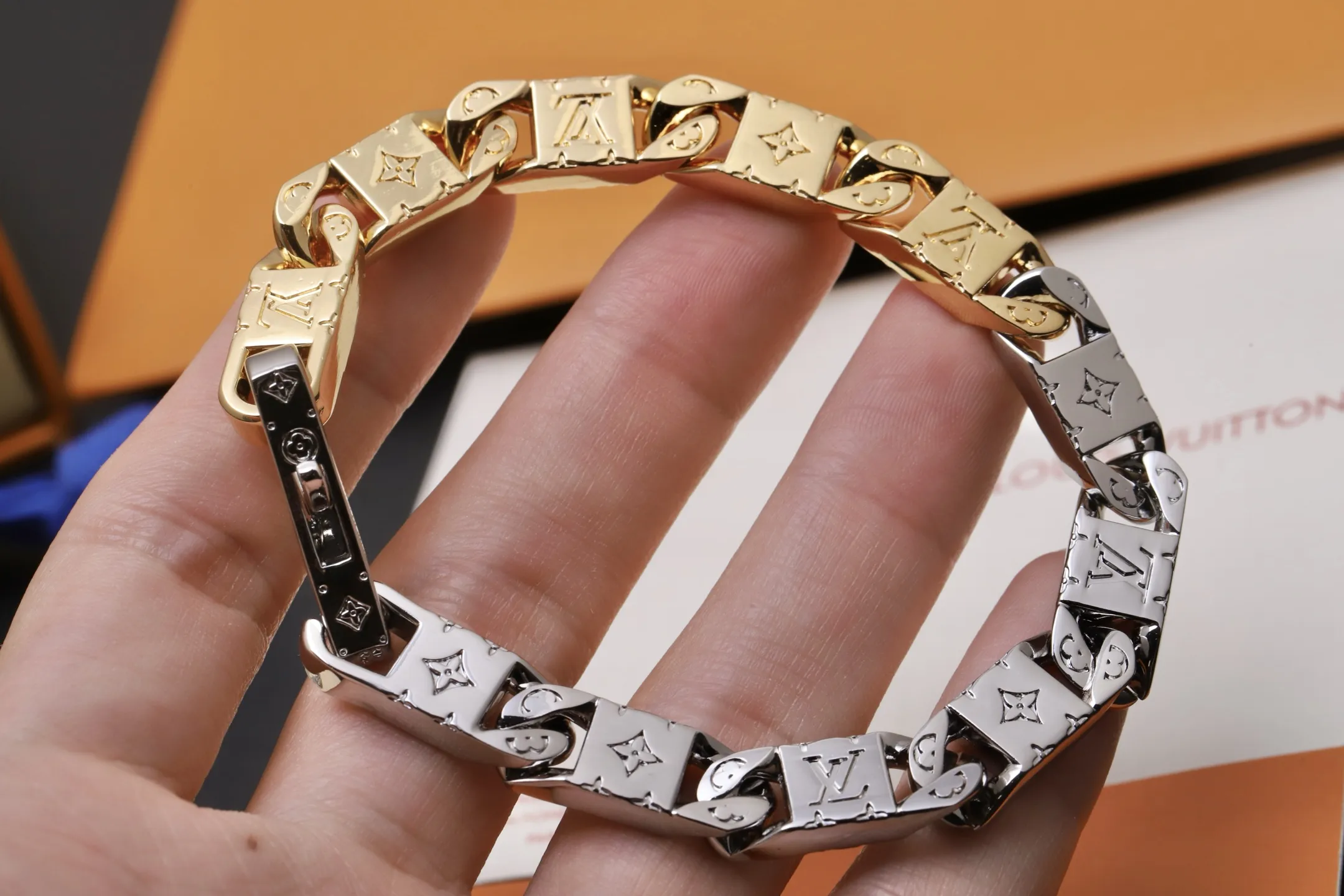 Monogram Tied Up Two-Tone Bracelet D11017523 — view 5