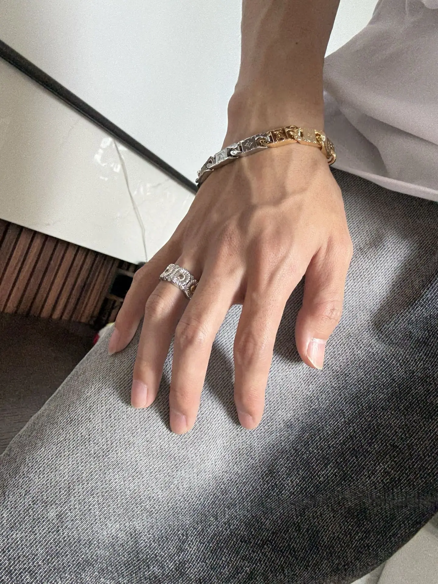 Monogram Tied Up Two-Tone Bracelet D11017523 — view 9