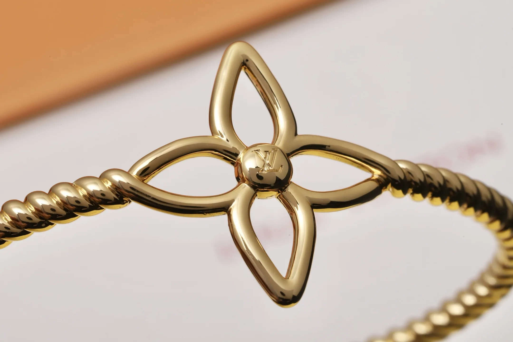 Flowergram Open Bangle Bracelet D14017622 — view 6