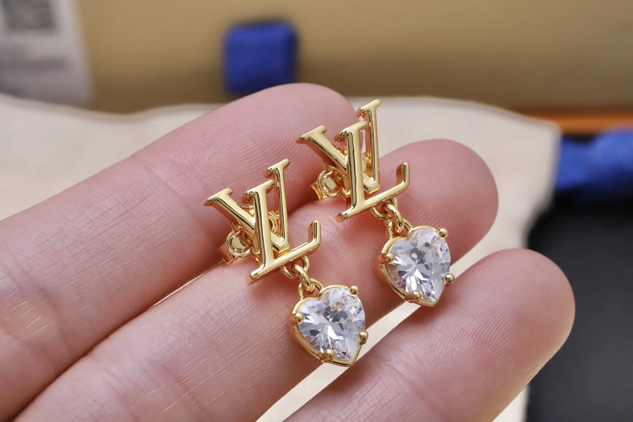 Flowergram Heart Crystal Drop Earrings D13517658 — view 6