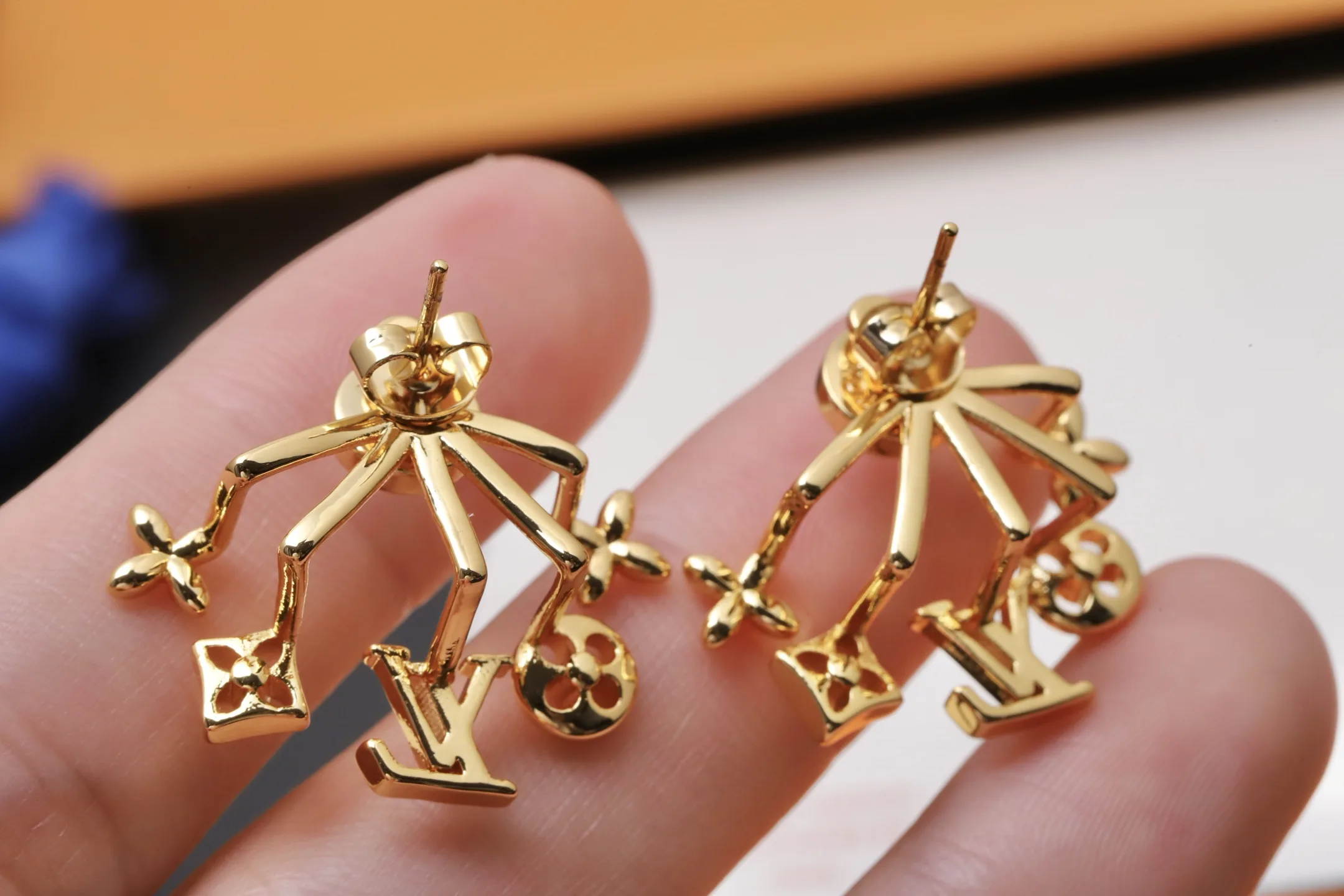 Flowergram Pearl Stud Earrings D11517510 — view 5
