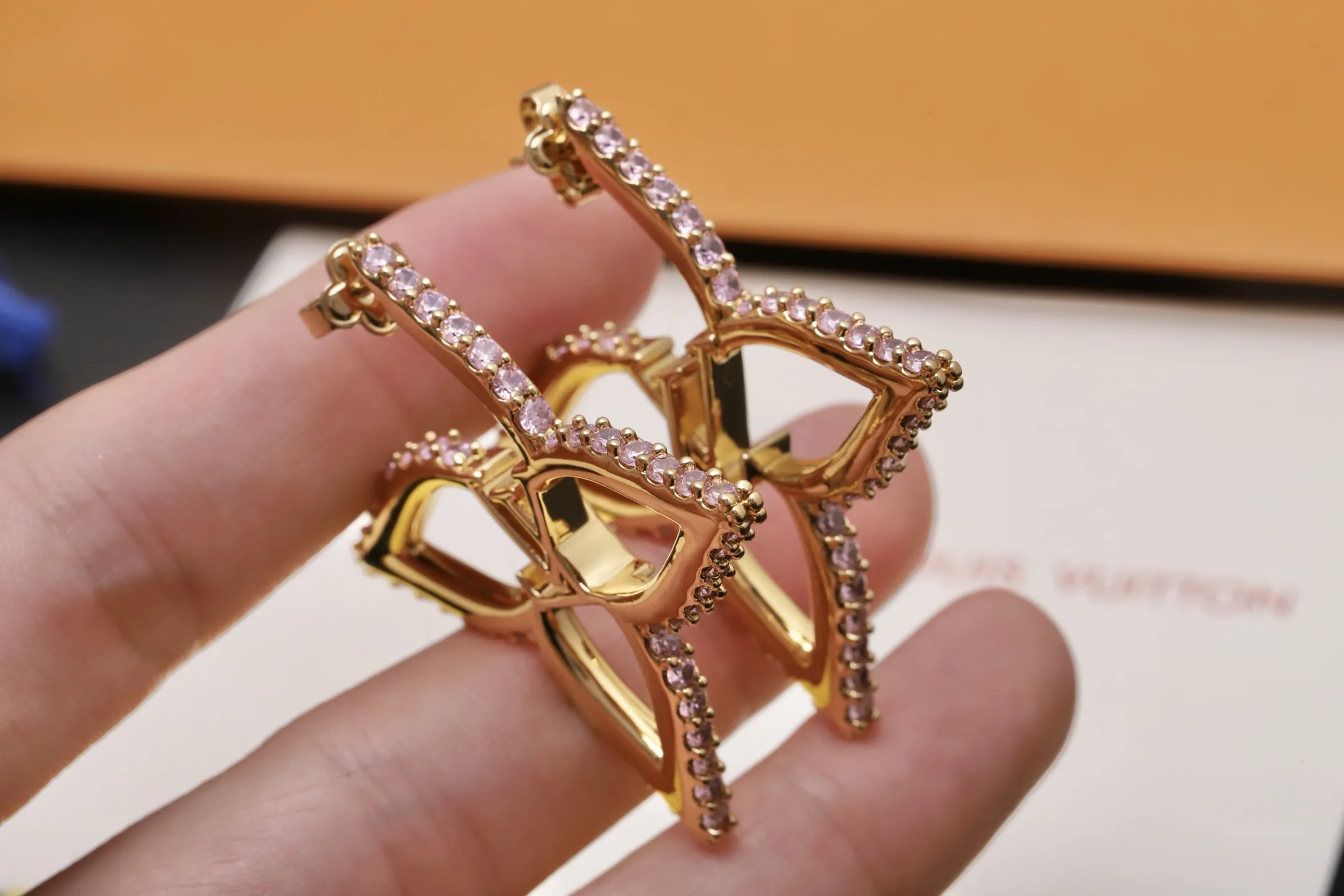 My LV Heart Monogram Flower Earrings D15517641 — view 5