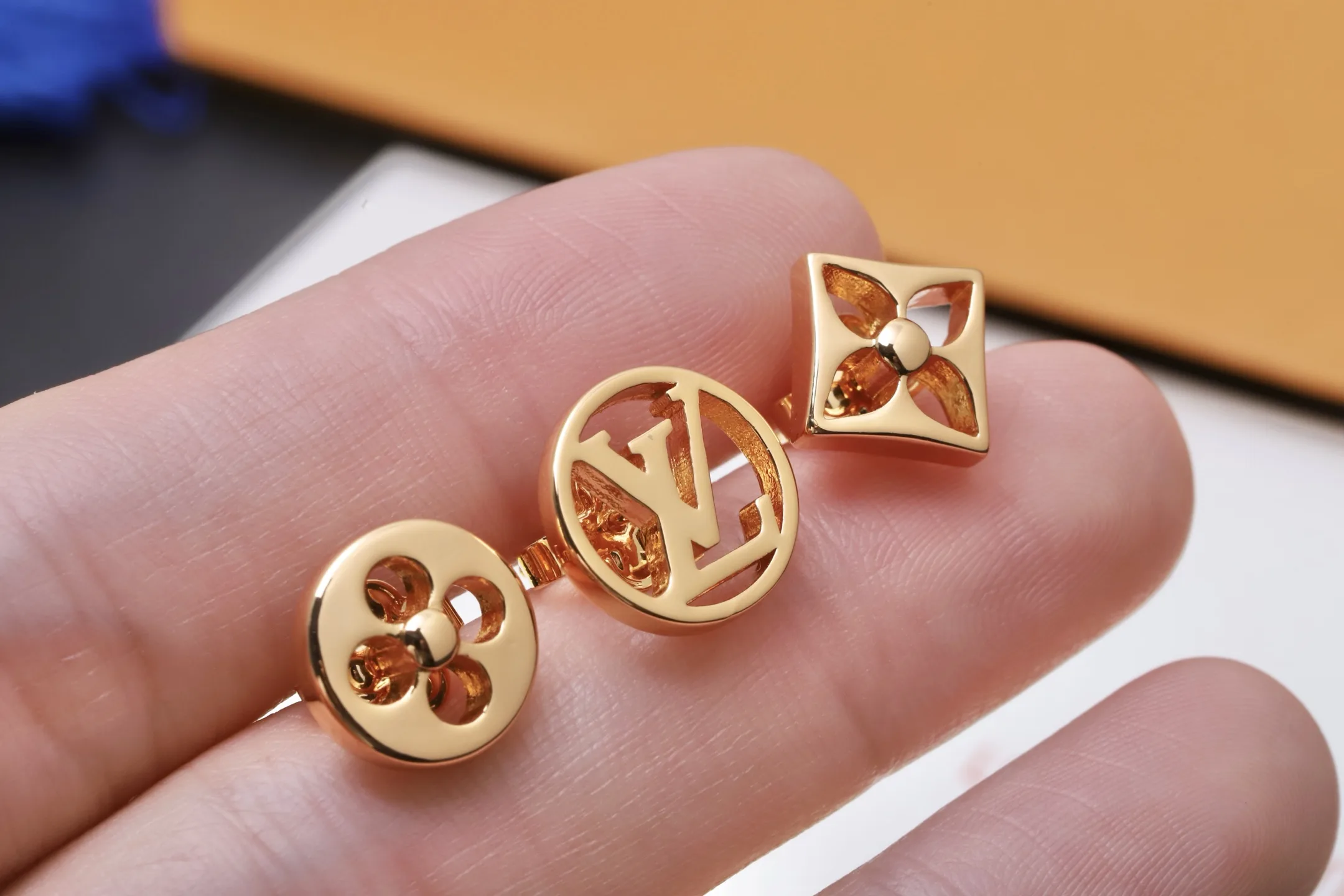 Crazy in Lock Earrings Set D11517652 — view 5