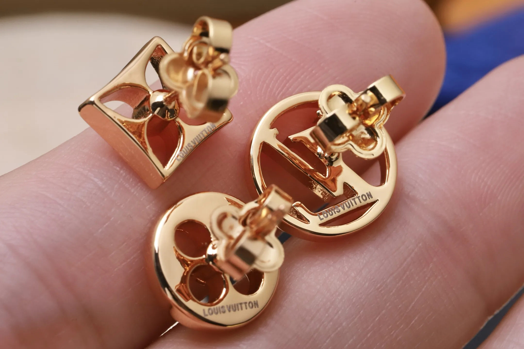 Crazy in Lock Earrings Set D11517652 — view 6
