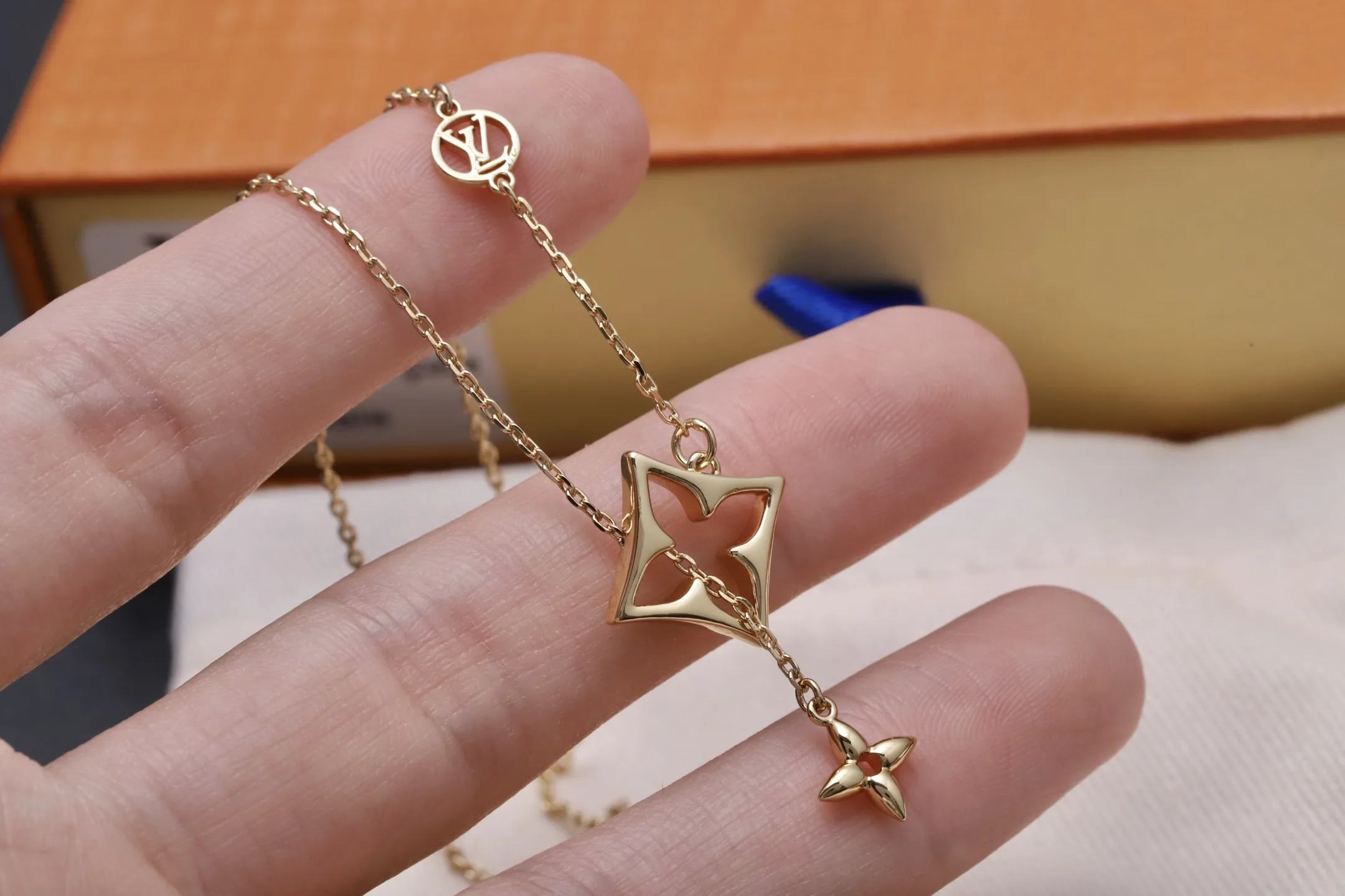 Monogram Cut-Out Flower Pendant Necklace D14017224 — view 4