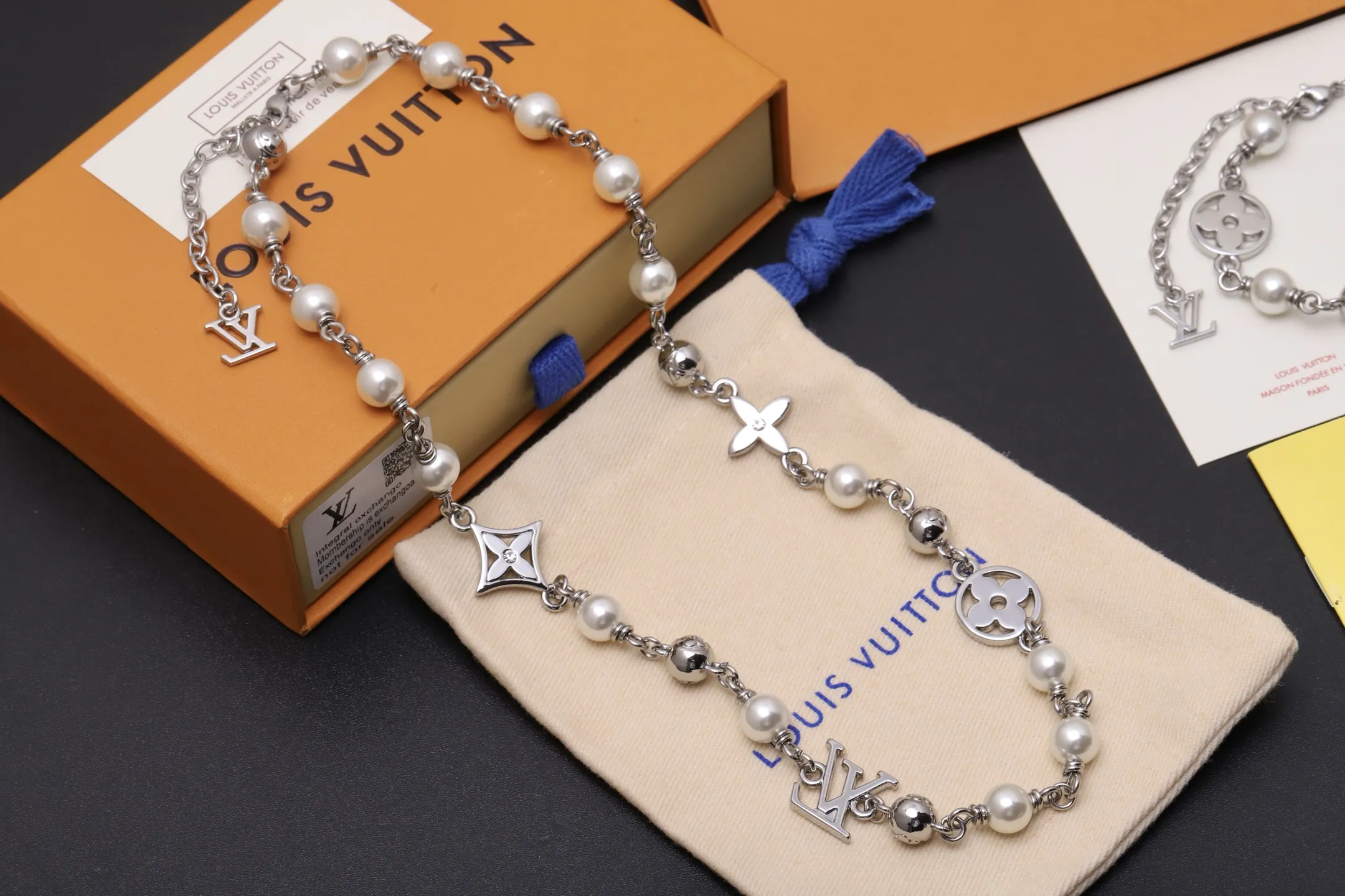 LV Pearls Monogram Chain Necklace D15017648 — view 3