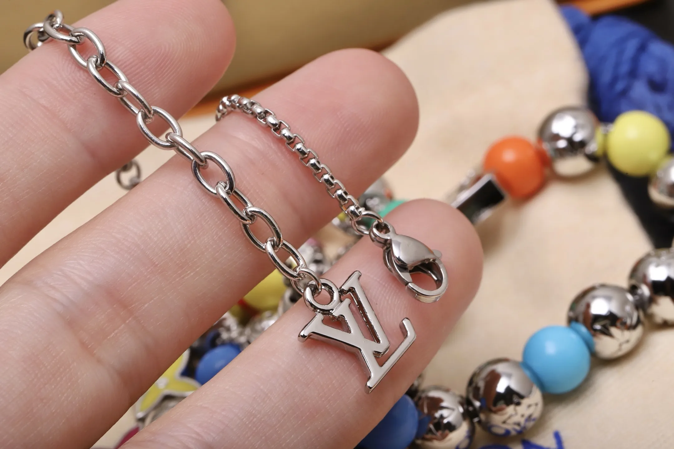 Candy Beaded Logo Necklace D15517444 — view 6