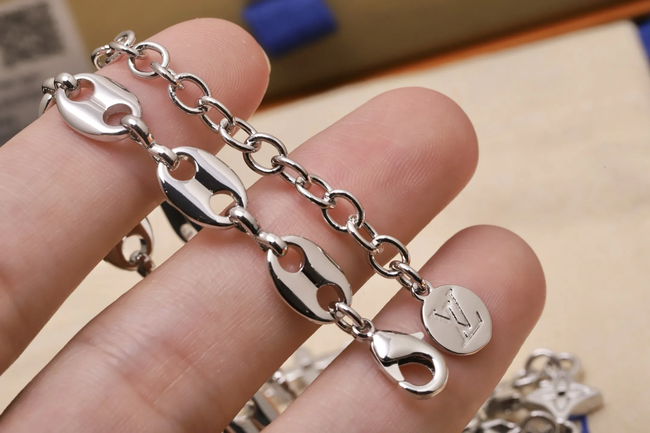 Sailor Monogram Flower Chain Necklace D16017475 — view 5