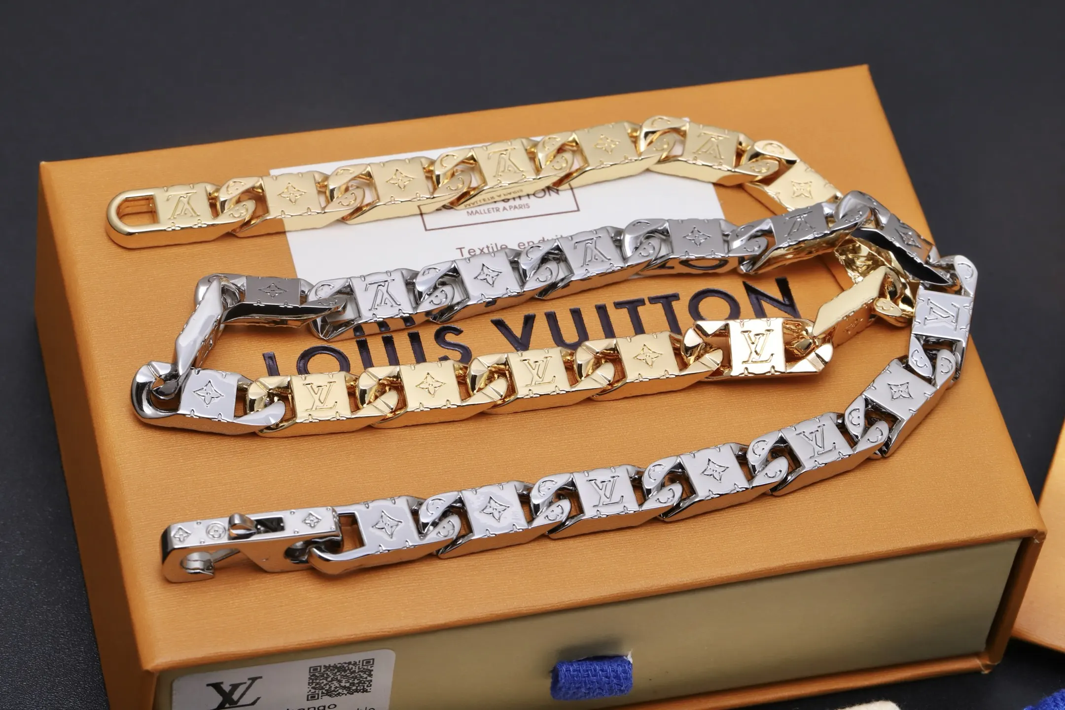 Monogram Tied Up Two-Tone Chain Necklace D15017524 — view 4
