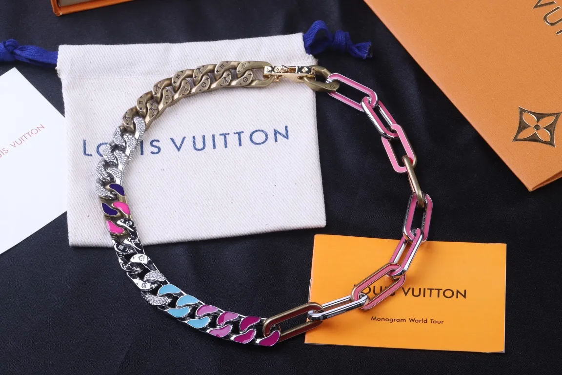 Mixed Chains Monogram Necklace D22017458 — view 4