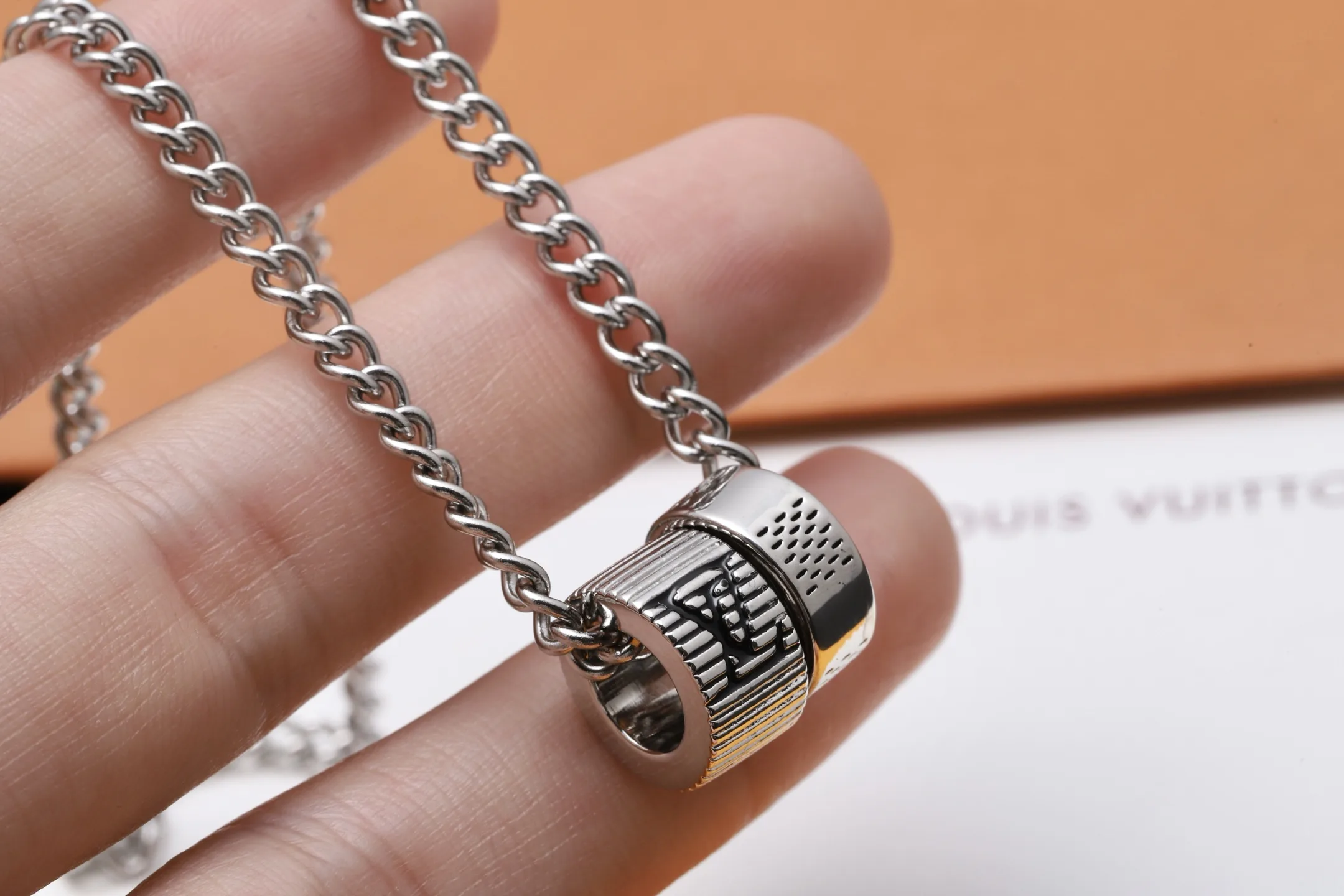 LV Logo and Double Ring Pendant Necklace D10516774 — view 4