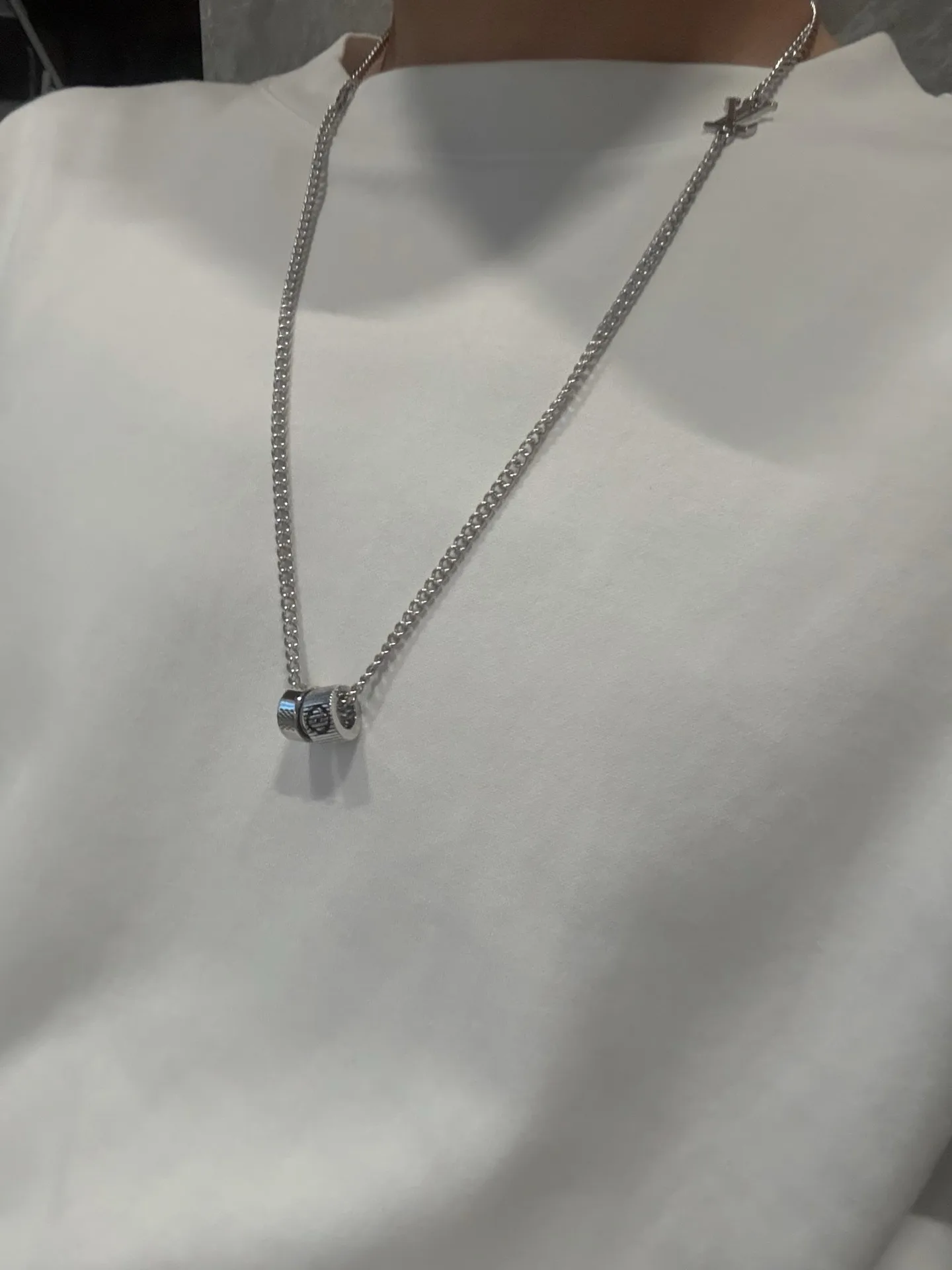 LV Logo and Double Ring Pendant Necklace D10516774 — view 8