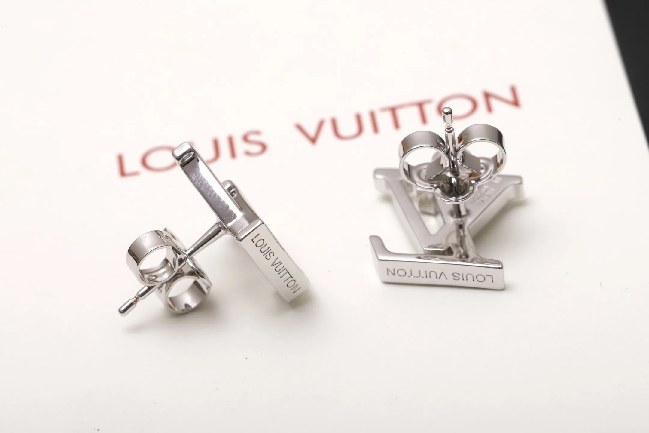 LV Iconic Logo Stud Earrings D12017621 — view 6