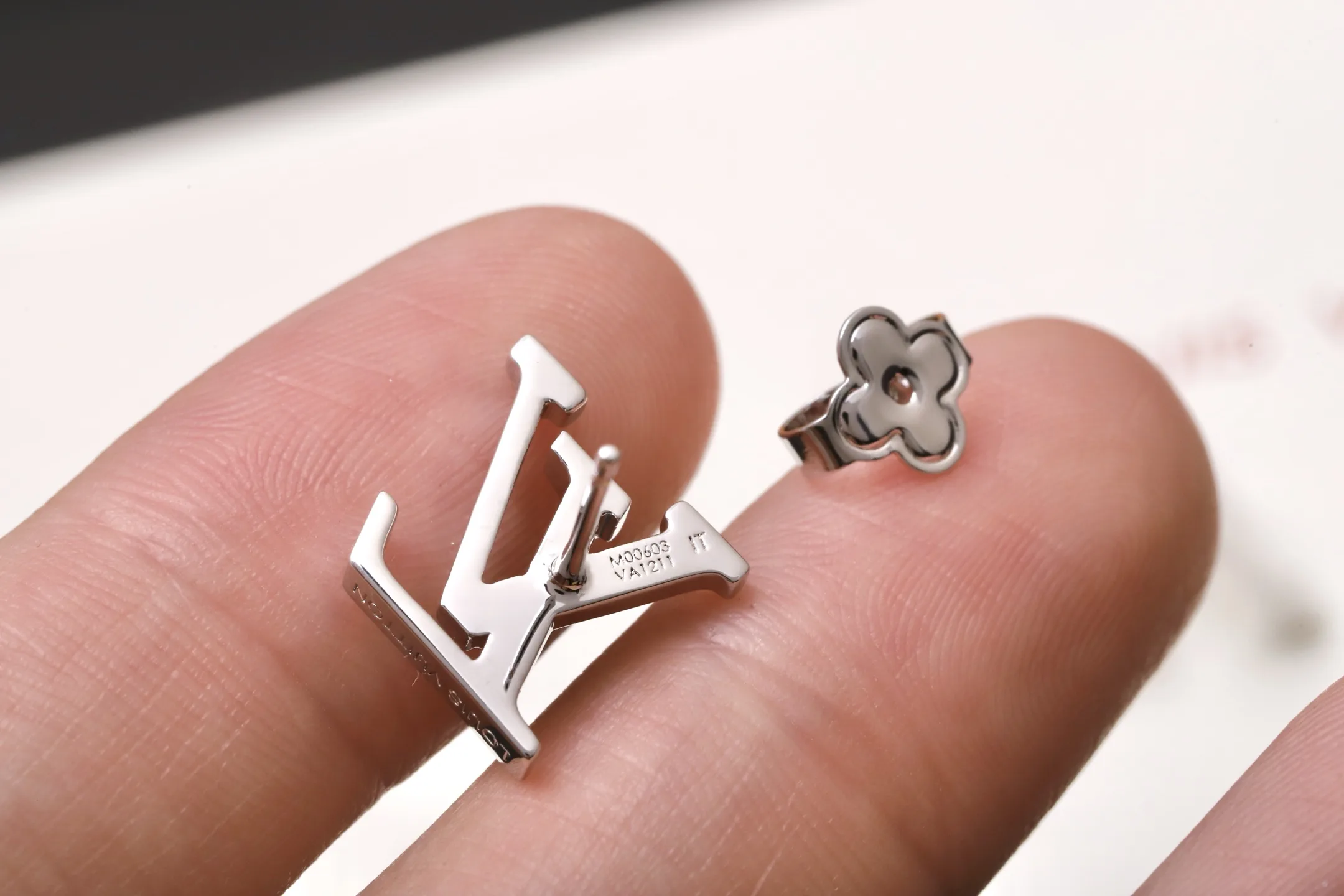 LV Iconic Logo Stud Earrings D12017621 — view 7
