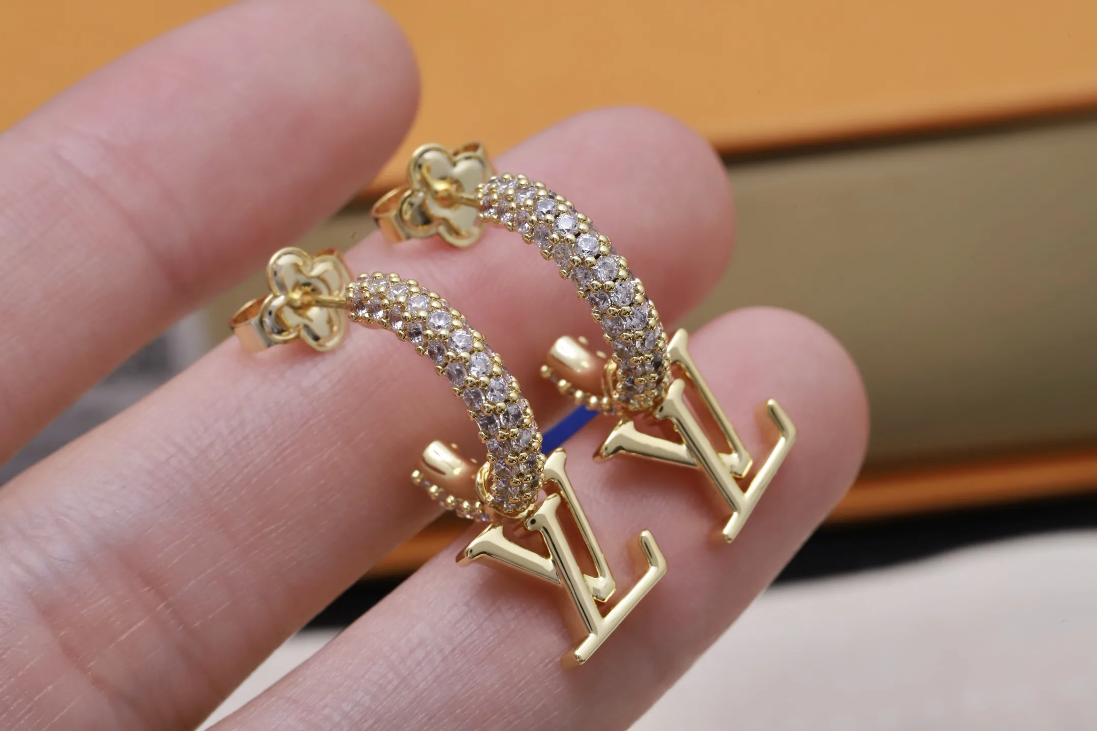 LV Iconic Crystal-Embellished Hoop Earrings D14017670 — view 5