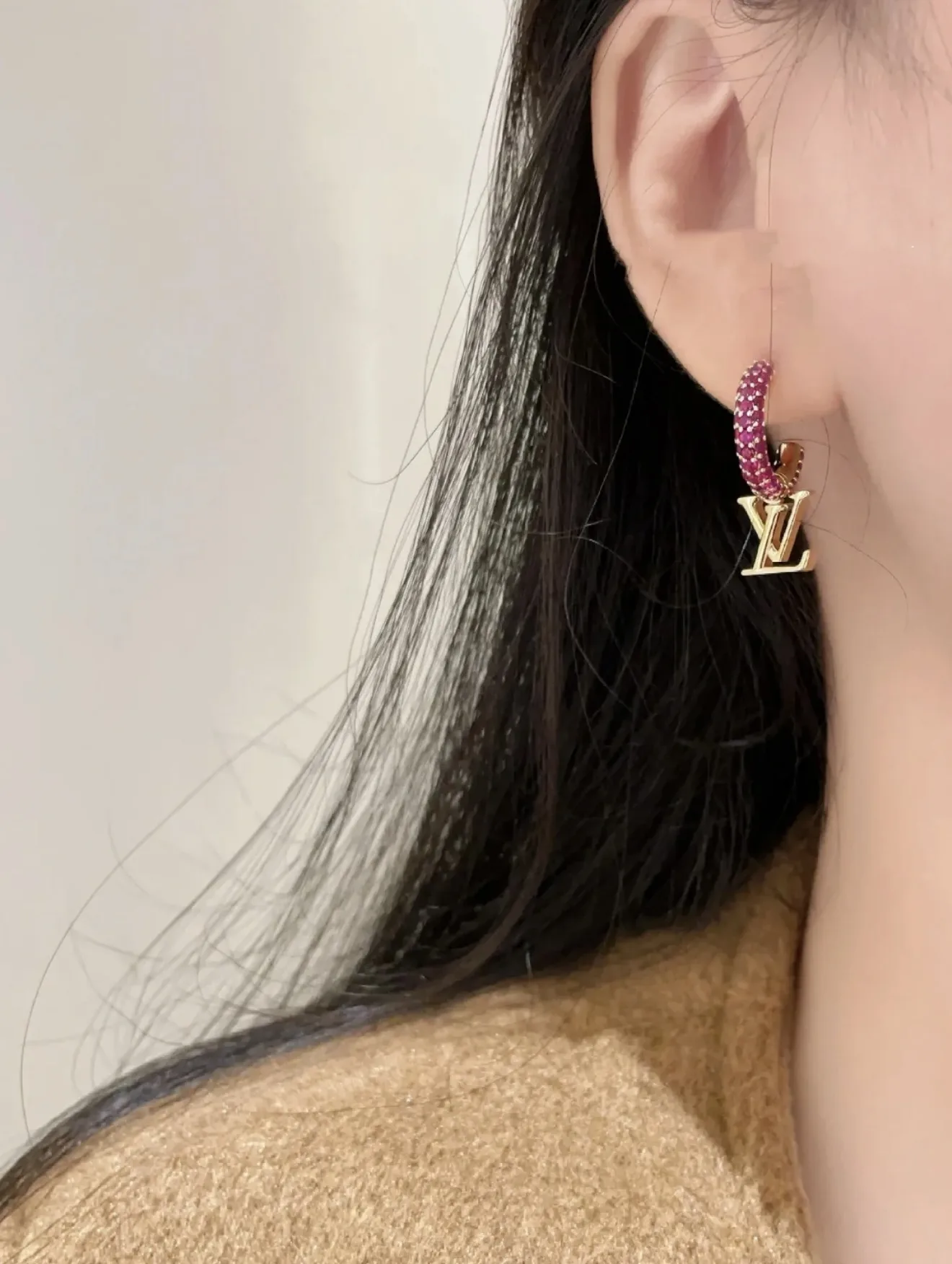 LV Iconic Crystal-Embellished Hoop Earrings D14017670 — view 8