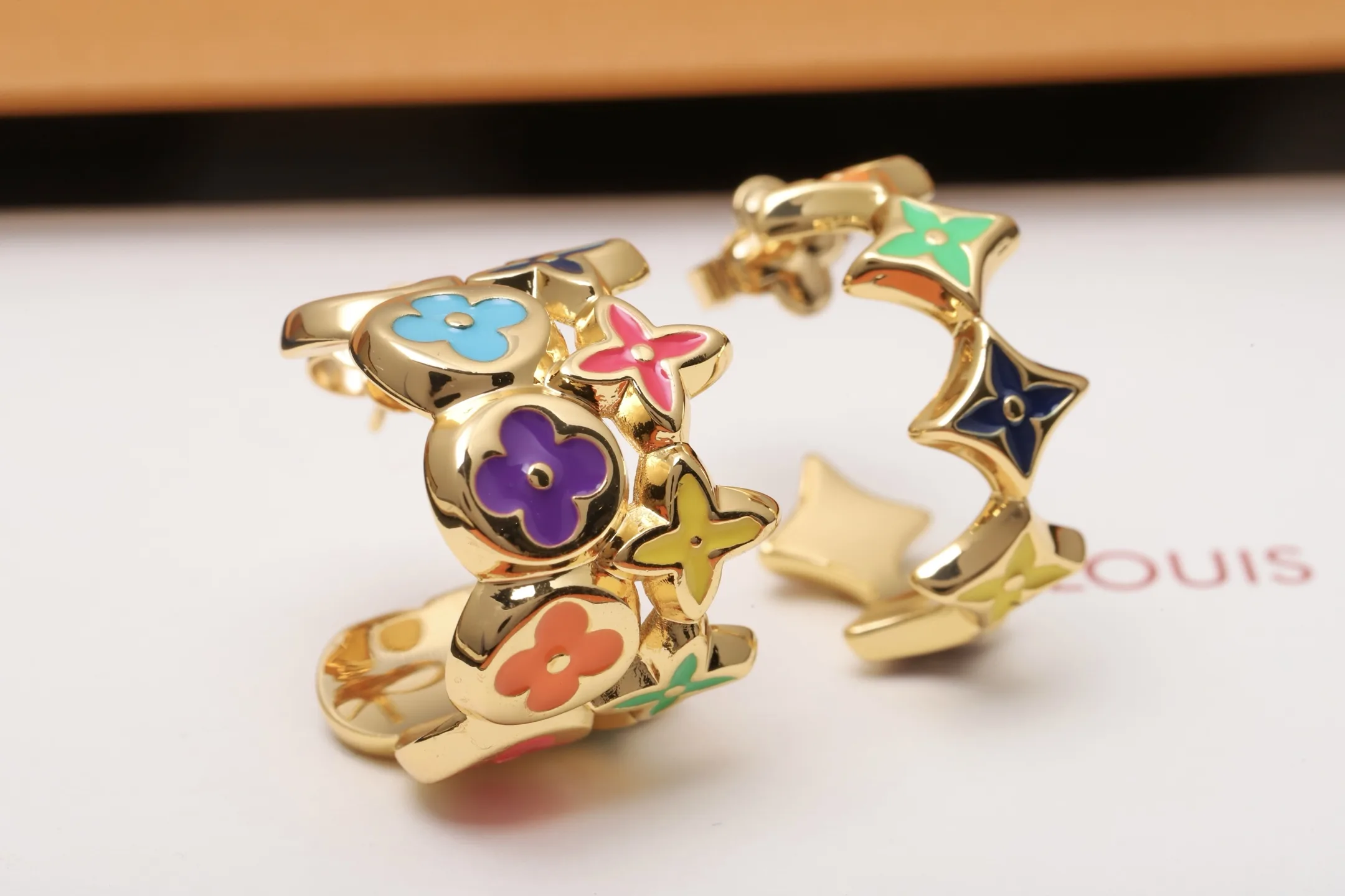 Monogram Flower Enamel Hoop Earrings D12517499 — view 3