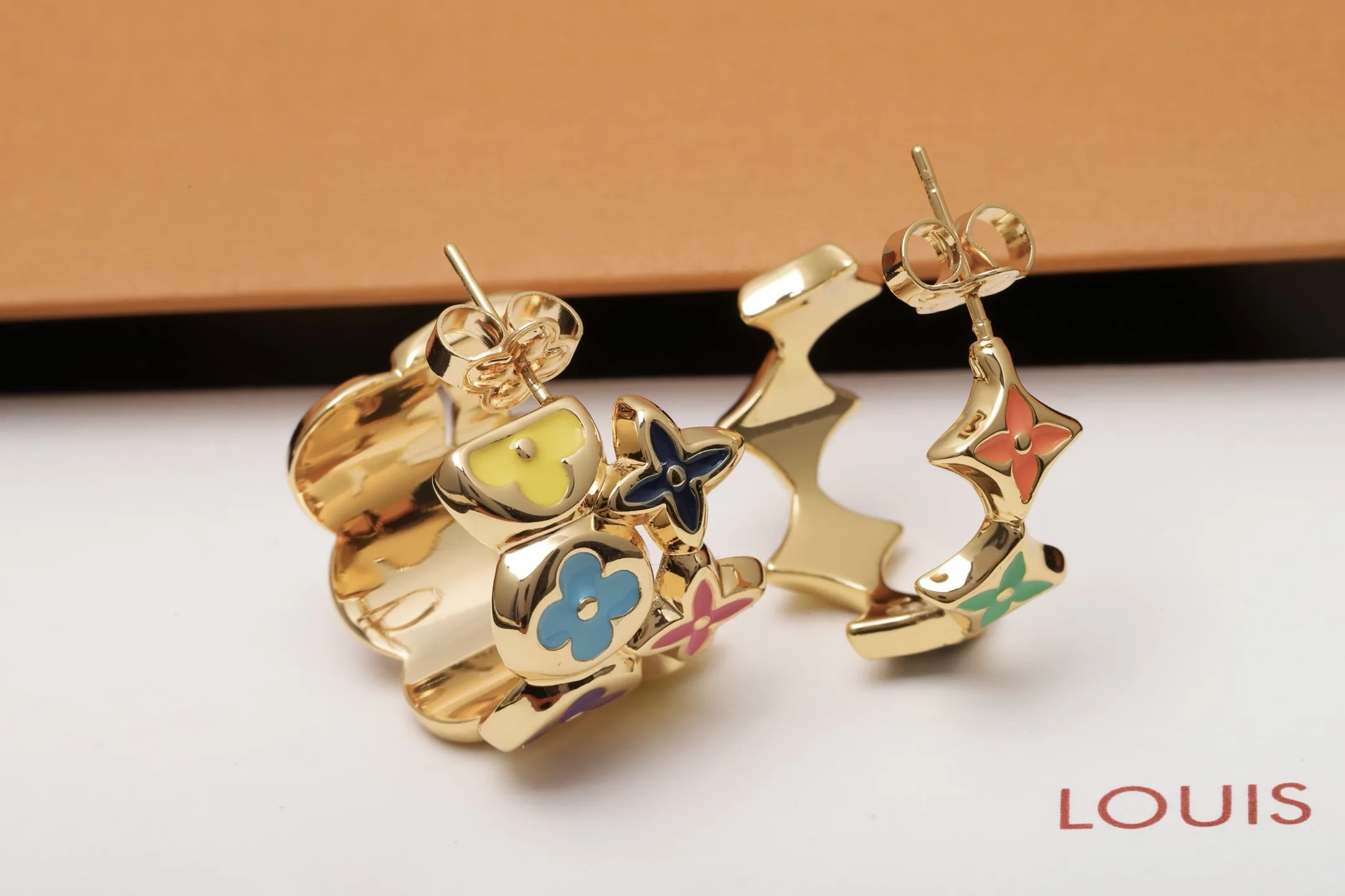 Monogram Flower Enamel Hoop Earrings D12517499 — view 5