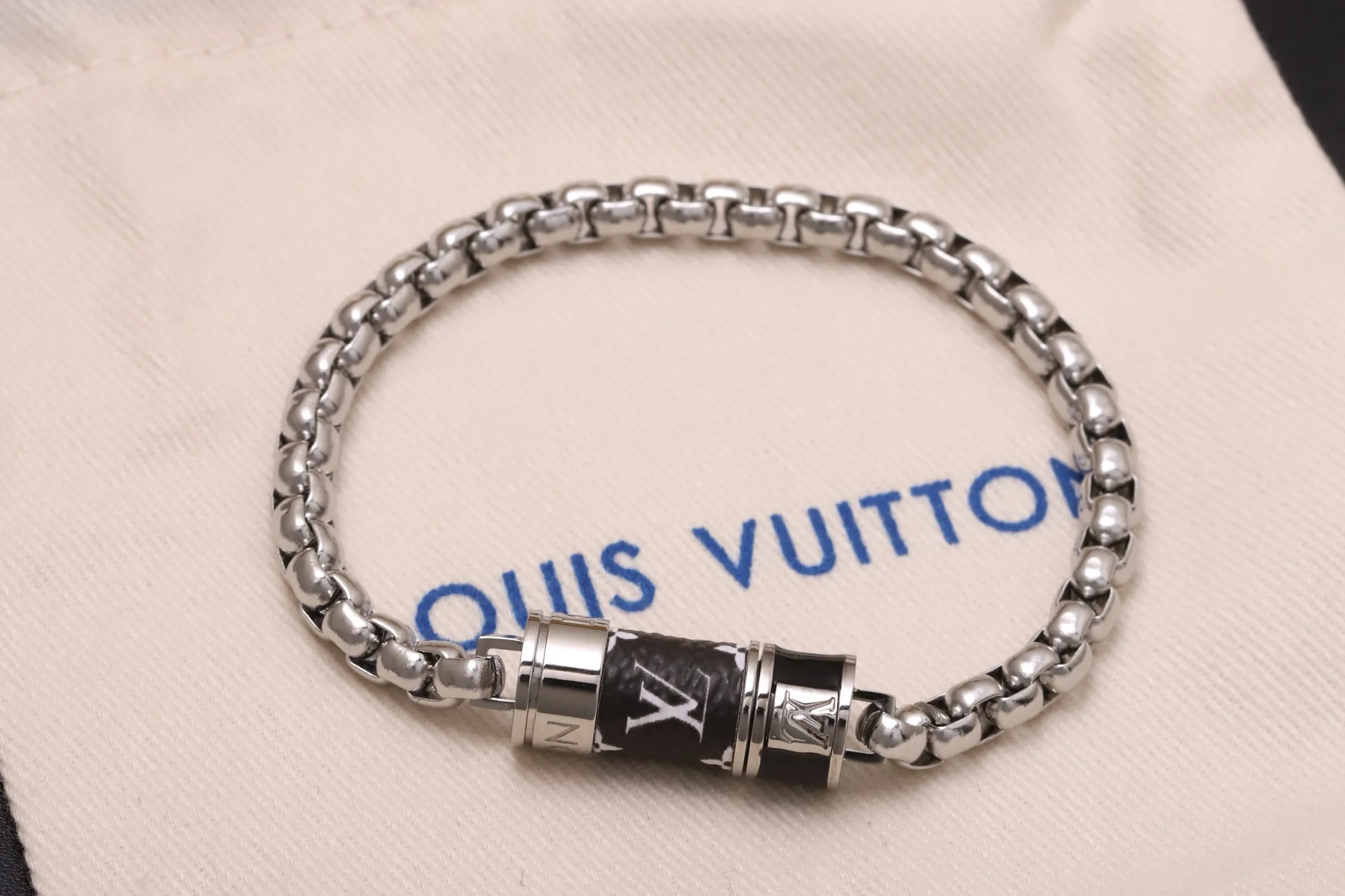 Monogram Eclipse Chain Bracelet D12017322 — view 6