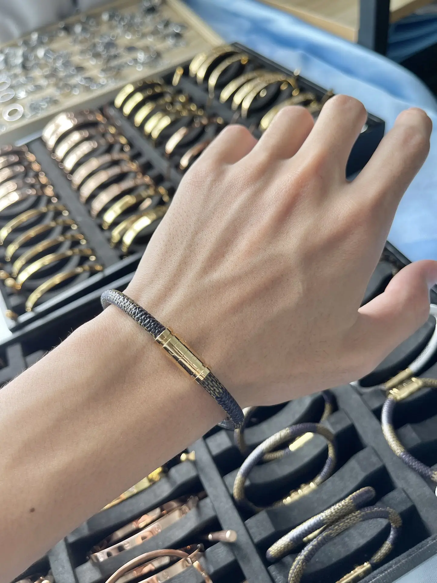 Monogram Canvas Magnetic Clasp Bracelet D10016559 — view 8