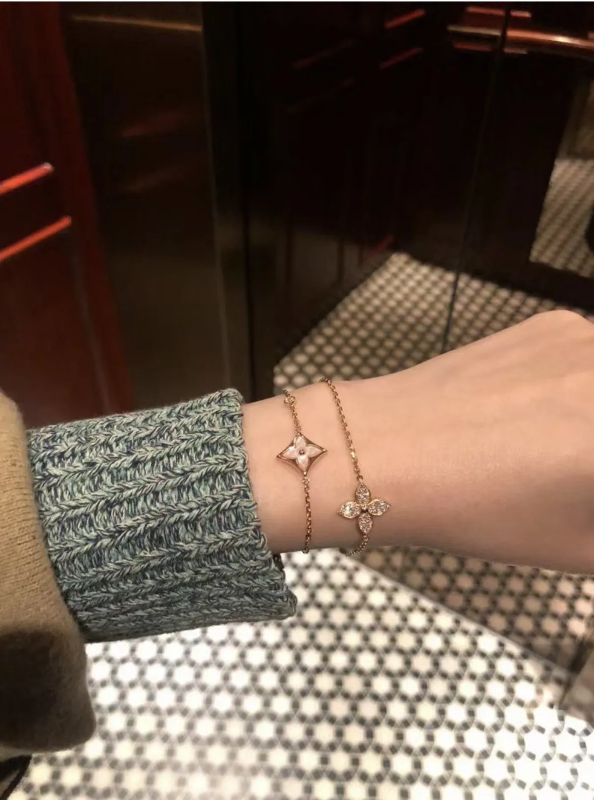 Color Blossom Star Bracelet with Pink Mother-of-Pearl D10517579 — view 9