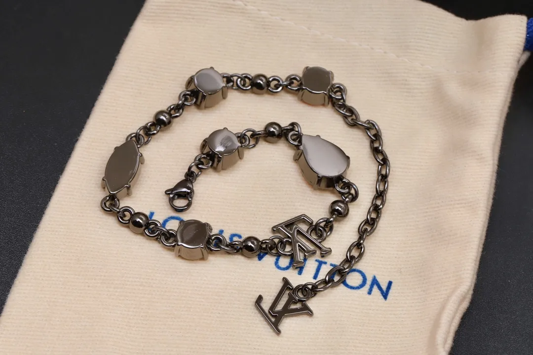 LV Light Crystal Embellished Bracelet D13017583 — view 6