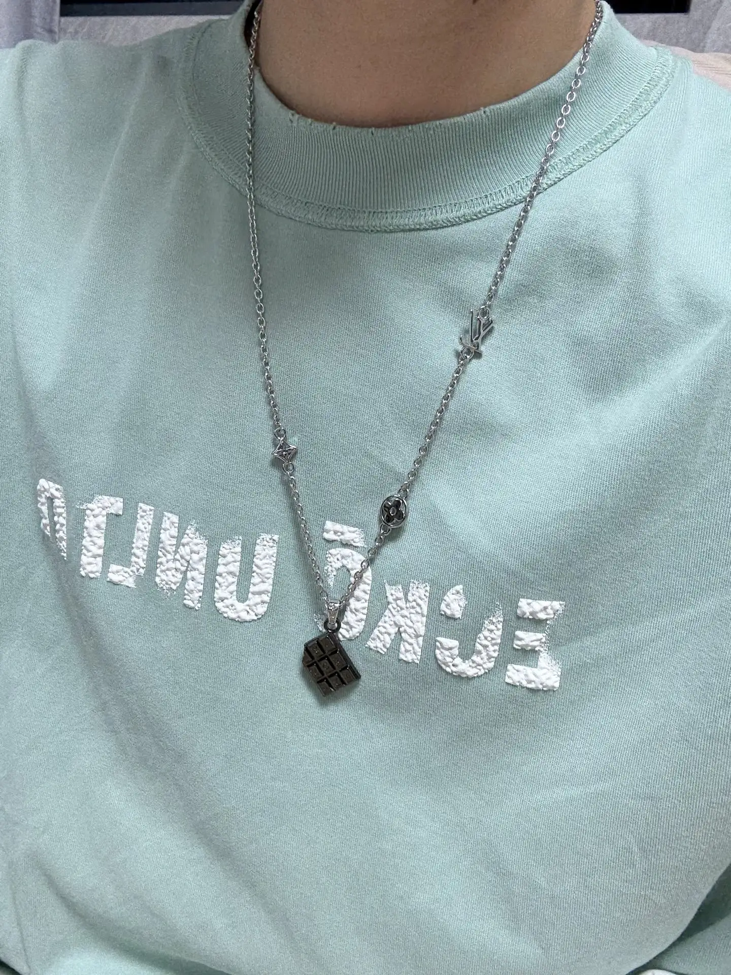 Chocolate Bar Pendant Necklace (Titanium Steel) D10517392 — view 9