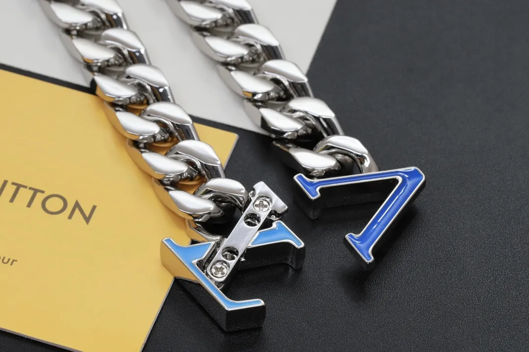LV Chain Enamel Cuban Link Necklace D17016751 — view 5