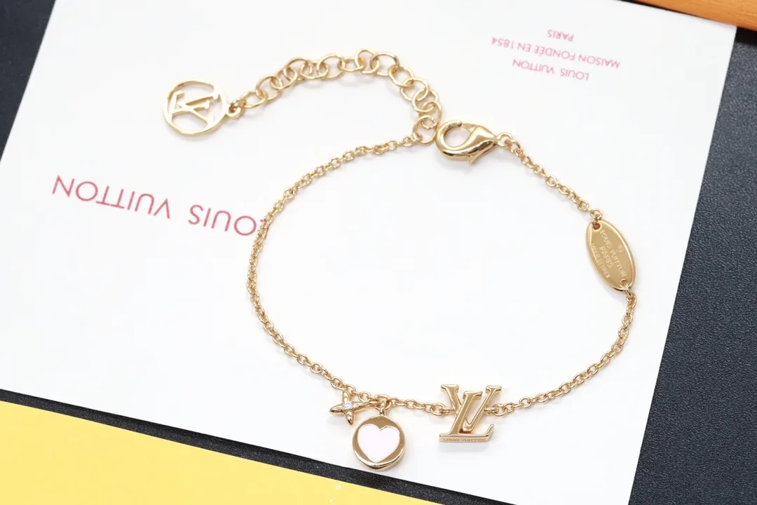 LV Iconic Heart Charm Bracelet D13017581 — view 4