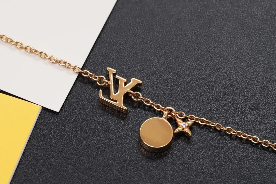 LV Iconic Heart Charm Bracelet D13017581 — view 7