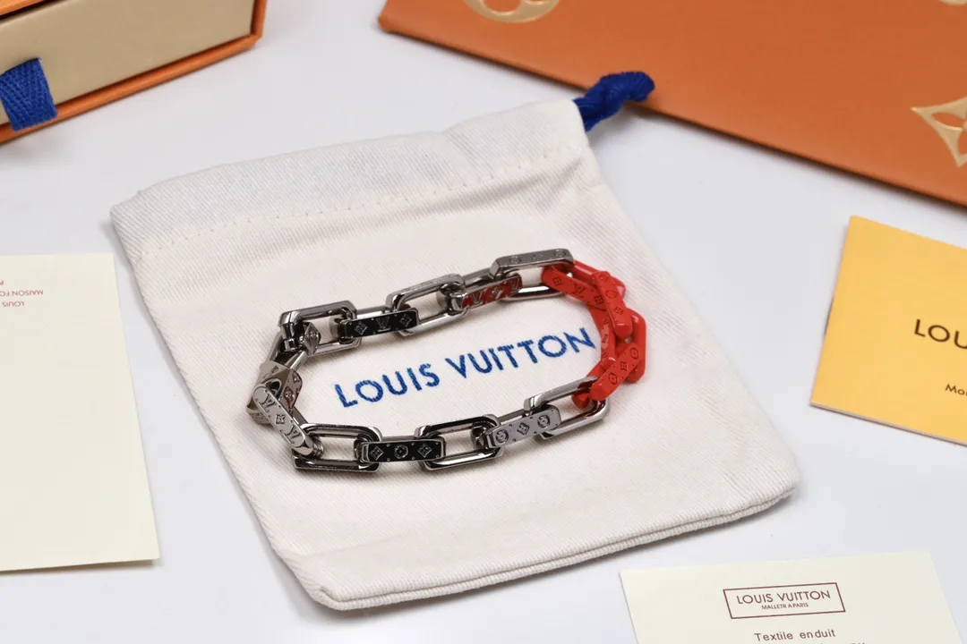 Monogram Engraved Chain Bracelet (Titanium Steel) D11017407 — view 6