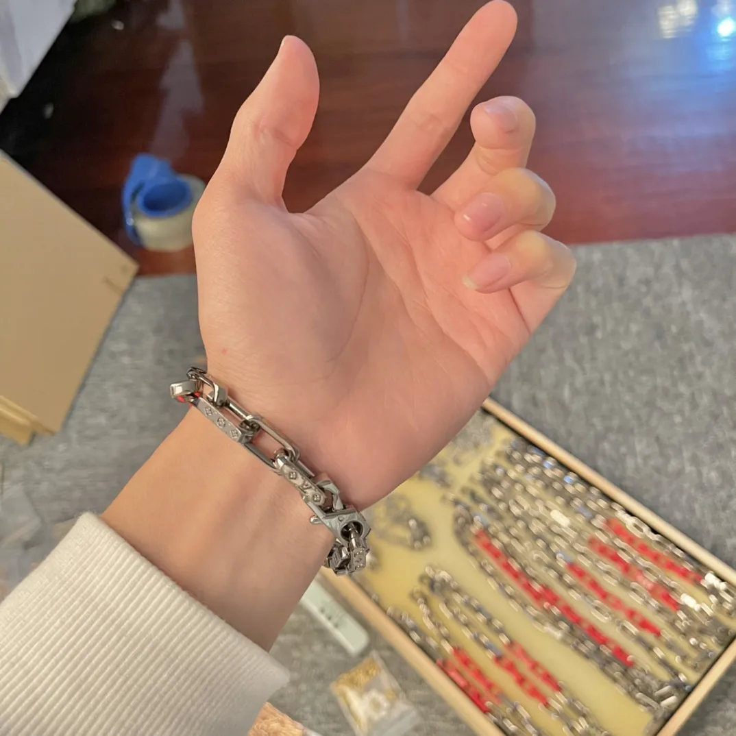 Monogram Engraved Chain Bracelet (Titanium Steel) D11017407 — view 9