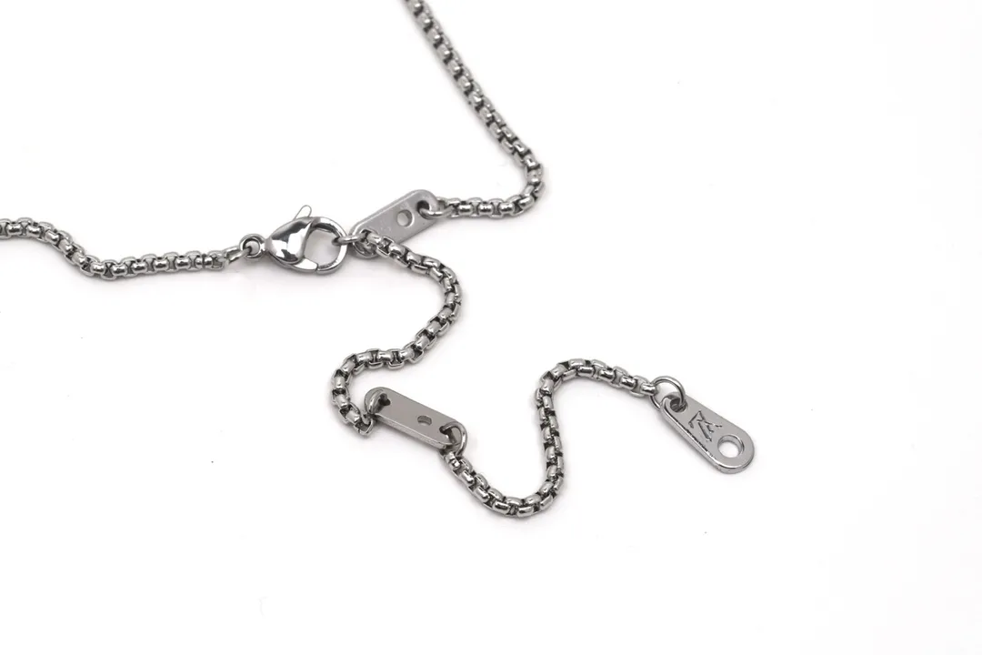 LV Paradise Monogram Beaded Necklace D16017176 — view 6