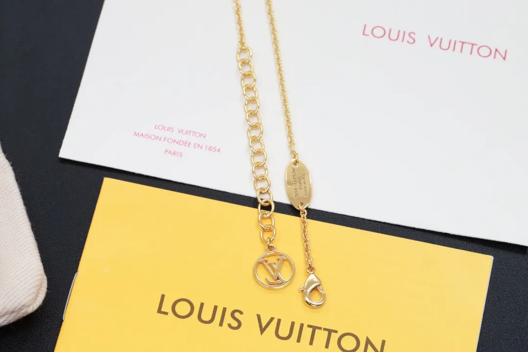 Monogram Flower Crystal Pendant Necklace D13017231 — view 8