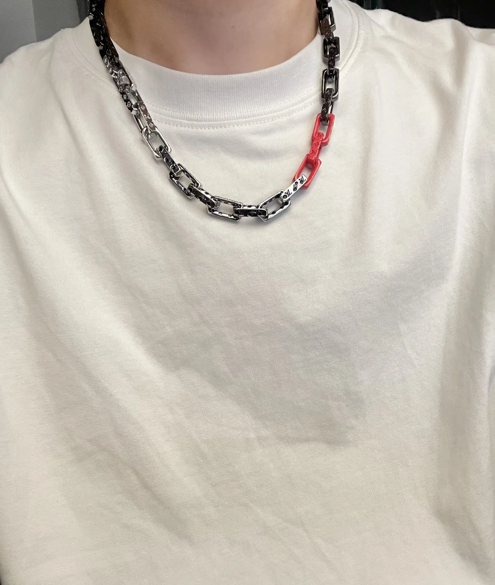 LV x Yayoi Kusama Monogram Chain Necklace D17017456 — view 9