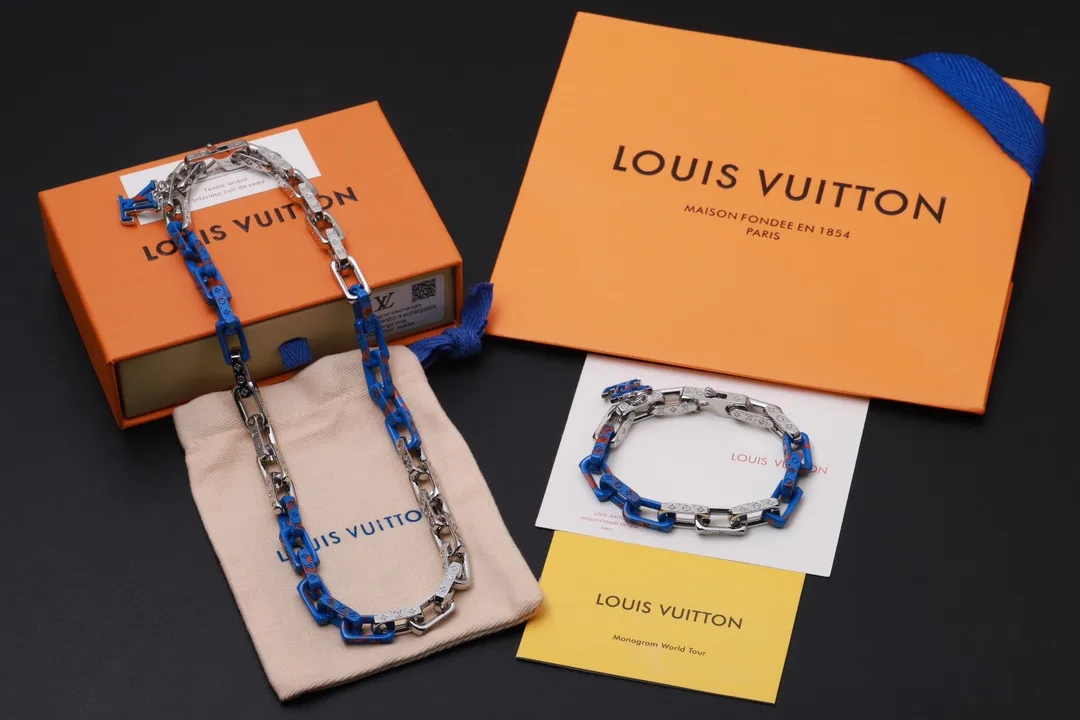 Monogram Chain Bracelet in Resin and Steel D12017414 — view 3