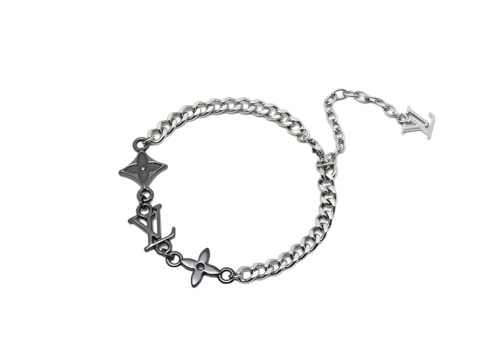 Monogram Row Chain Bracelet D13017512