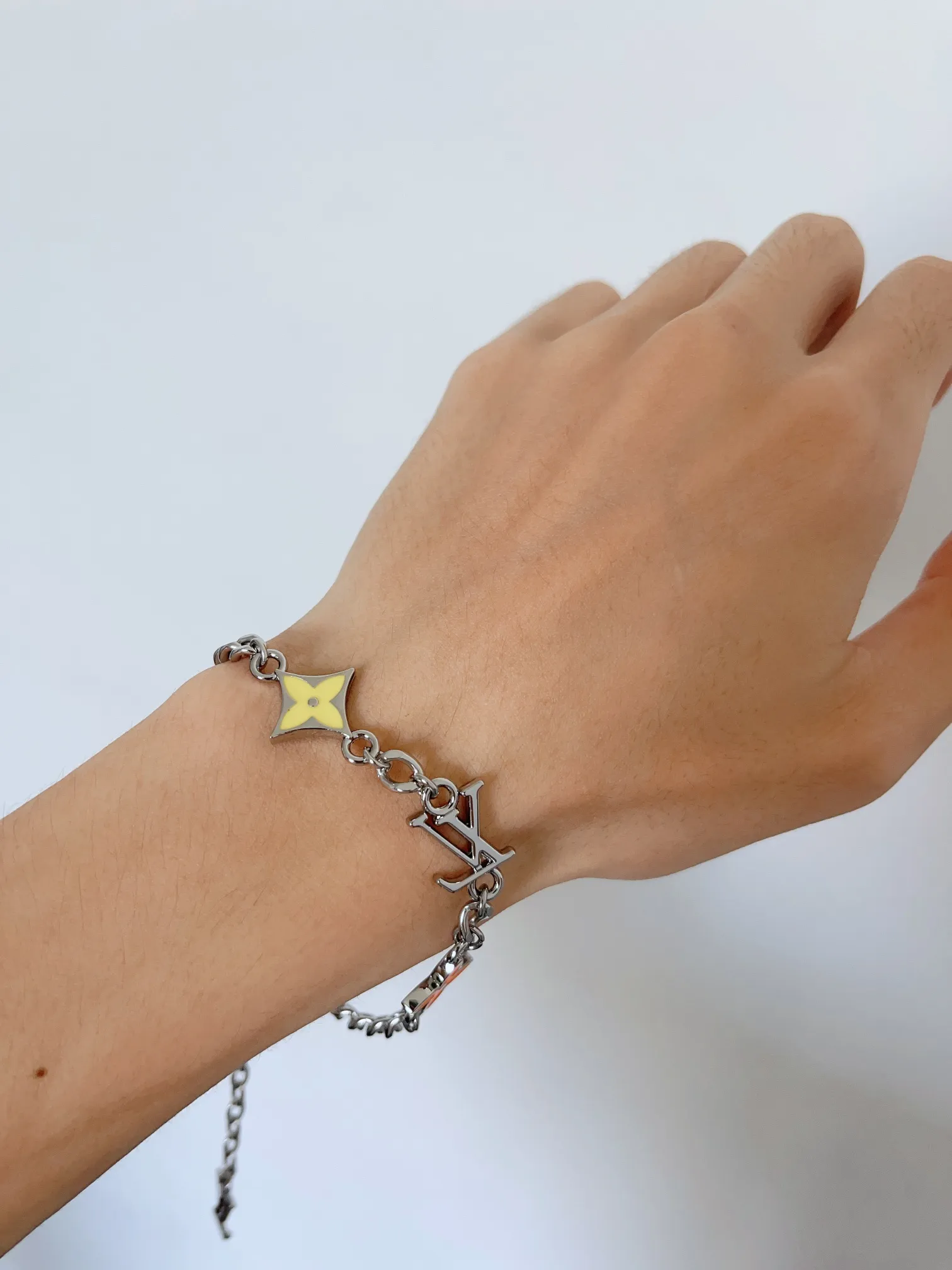 Monogram Row Chain Bracelet D10017459 — view 7